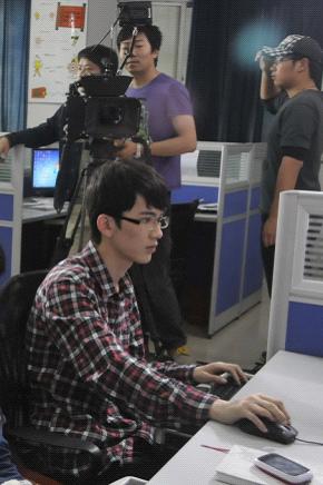 斯文帥氣的男主角