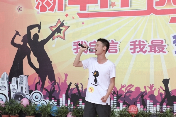 動(dòng)感十足的英文歌曲演唱