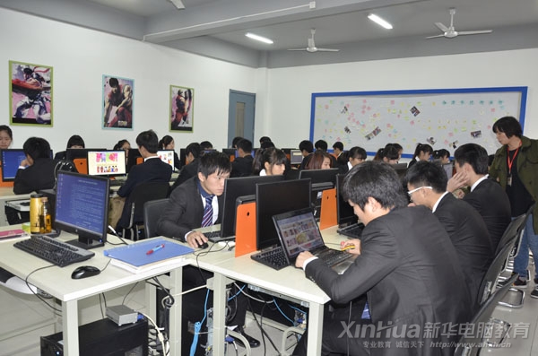 你追我趕,賽場上同學們各顯神通